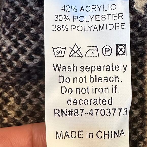 New! Leopard & Embroidered Cherry Crewneck One-Size Sweater Measurements Below - Picture 16 of 16